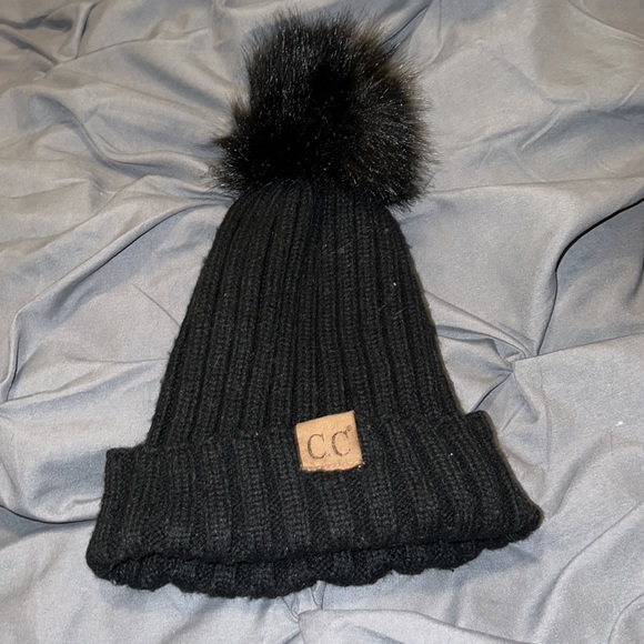 Set of 4 C.C hats all but one were worn once, black with pom pom worn the most - Picture 5 of 7